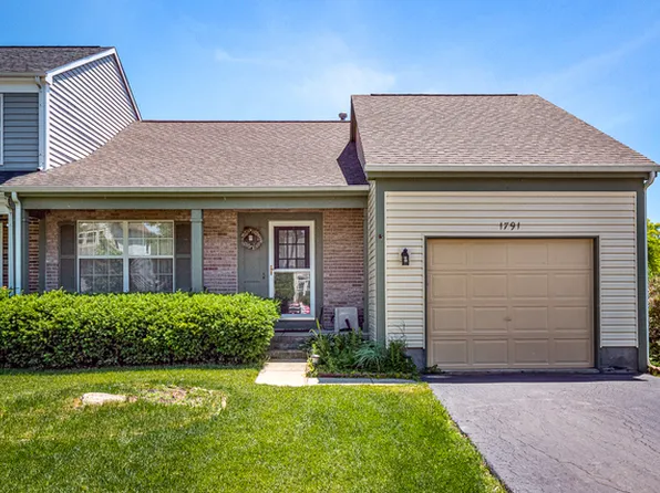 1791 Barnhill Dr, Mundelein, IL 60060