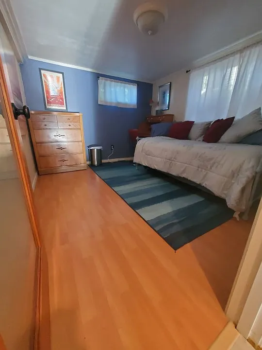 2 bed, 900 sqft, $1,900 — Photo 4