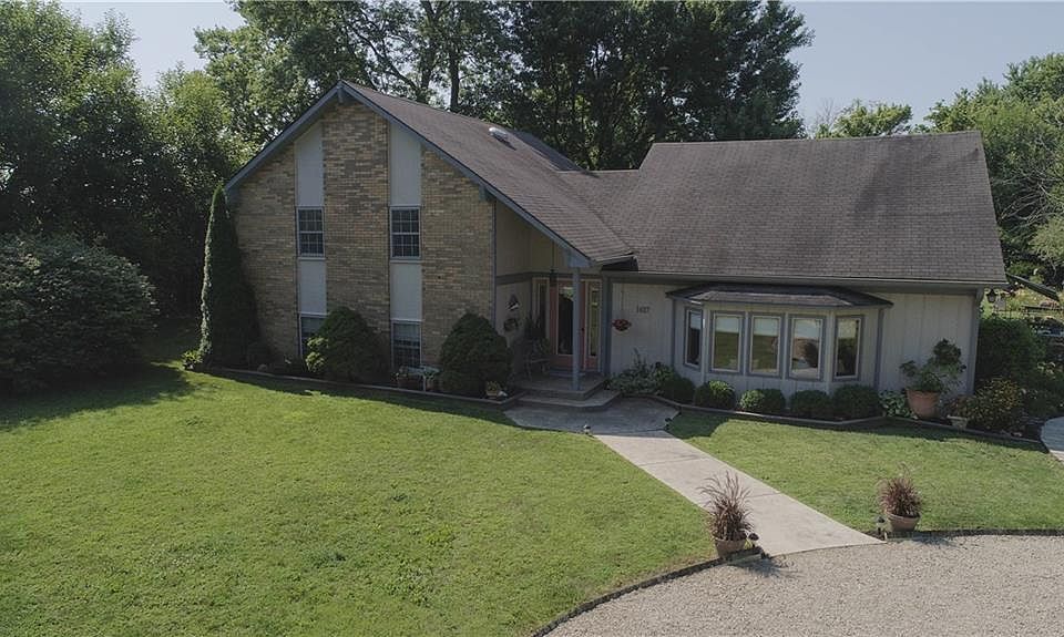 1st image of 1487 E Cedar Thorn Dr