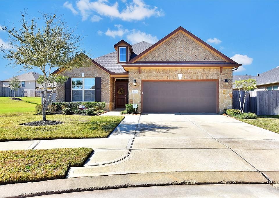 1st image of 31334 White Cypress Ln