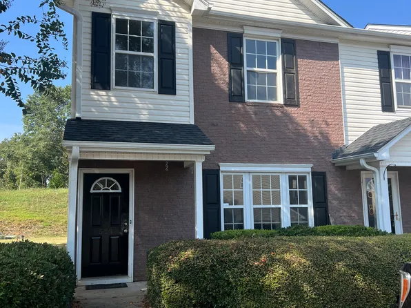529 Waterbrook Dr, Greenville, SC 29607