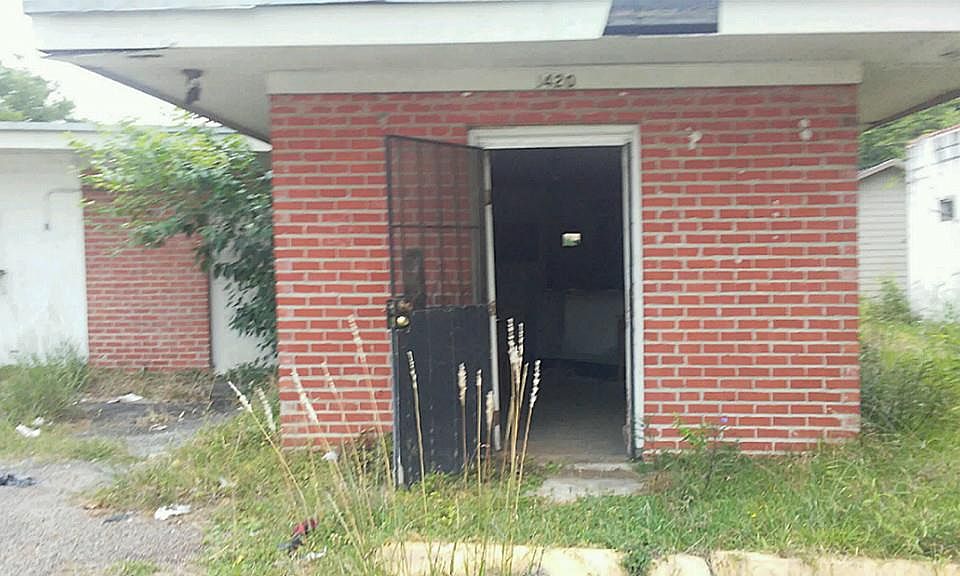 1st image of 1420 Fidelity St