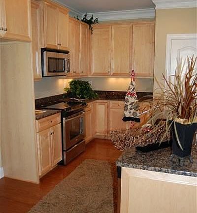 4th image of 1009 Pavestone Ct