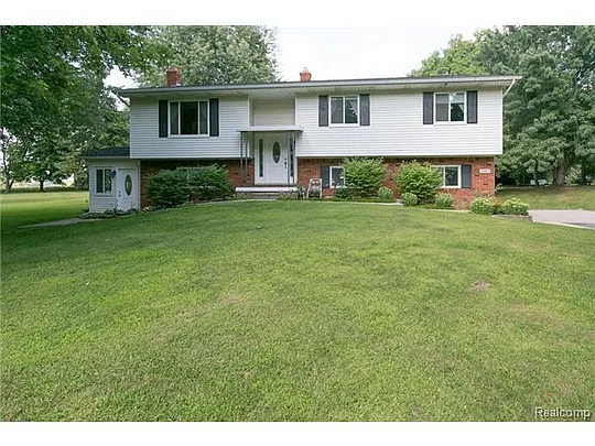1883 Rush Lake Rd photo 1