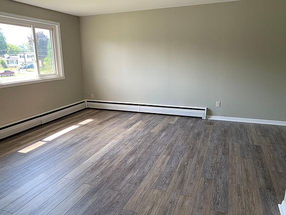 4th image of 6387 Wembridge Dr