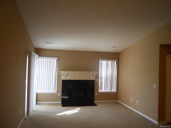 3rd image of 15407 Cornell Dr