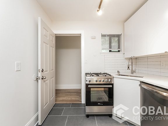 3rd image of 755 Saint Charles Ave NE APT 7