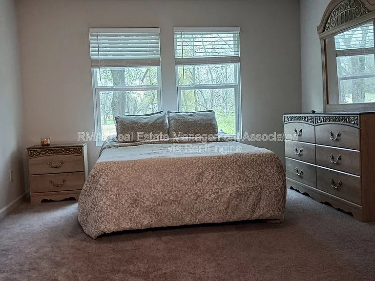 141 Catalpa Rd — Photo 16
