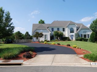 1101 Amanda Dr, Great Falls, VA 22066