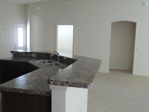 5th image of 4040 Venetian Ln