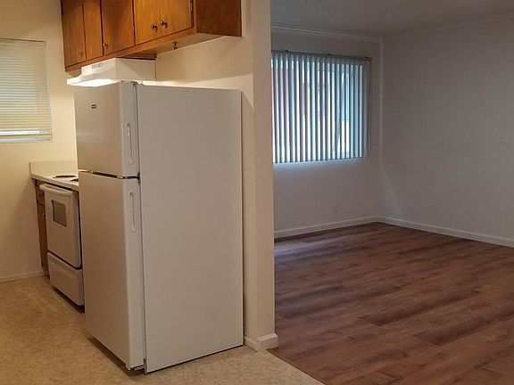 4th image of 2529 Benvenue Ave APT 103