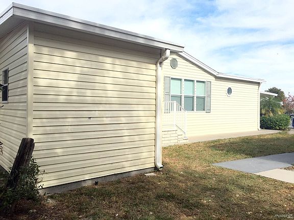 LEFT SIDE OF HOME