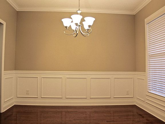 5th image of 940 Vicar Ln