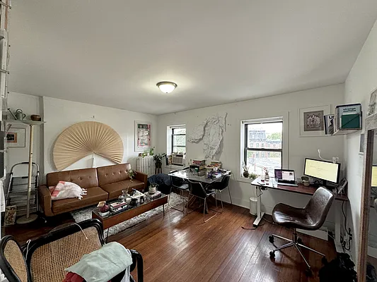 Rented by Pear NYC LLC | media 5