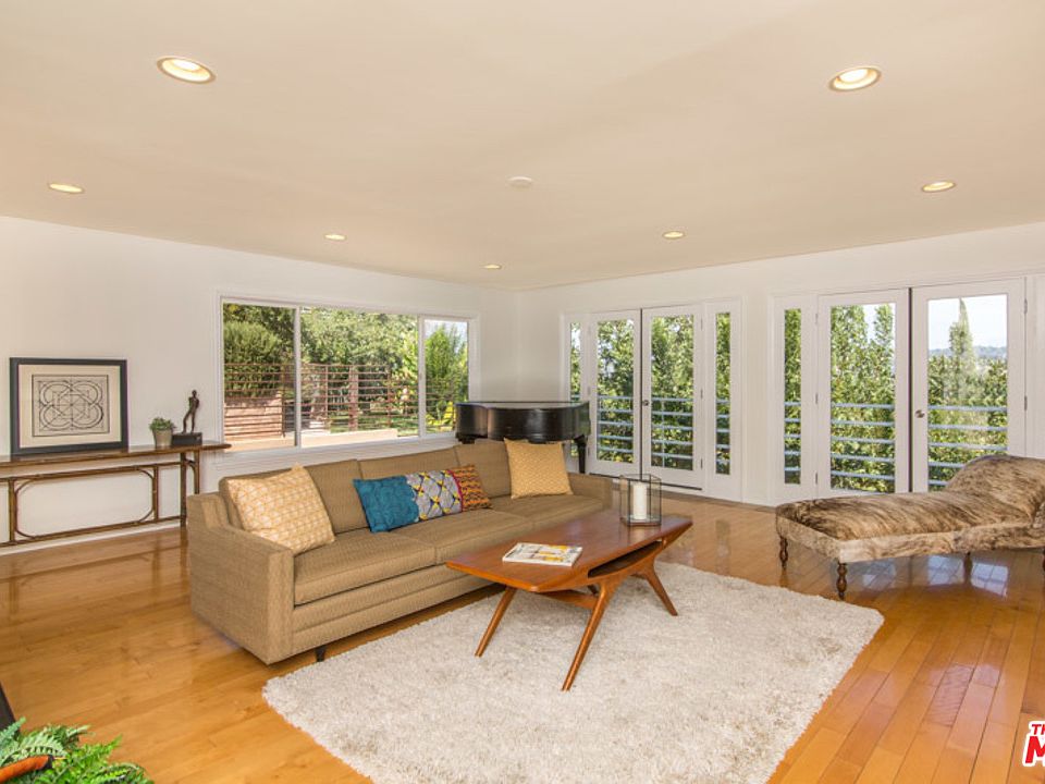 1st image of 2423 Lake View Ave