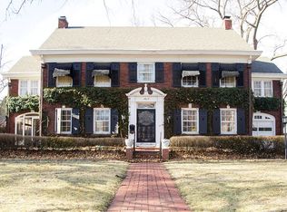 1617 SW Macvicar Ave, Topeka, KS 66604