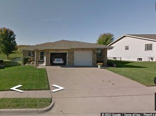 3820 Cora Dr, Dubuque, IA 52002