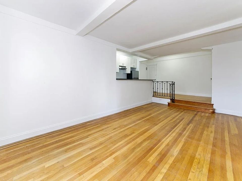 1st image of 200 W 20th St APT 803