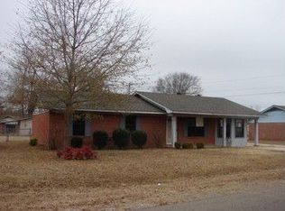 103 Longview Dr, Amory, MS 38821