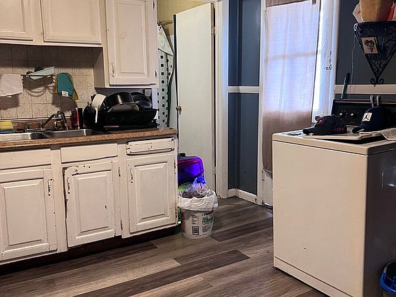 3rd image of 60 Montmorenci St