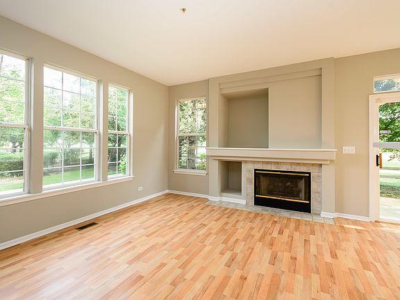 3rd image of 2673 N Greenwood Ave #Na