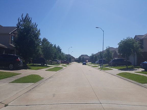 5th image of 18303 Tuscana Shores Dr