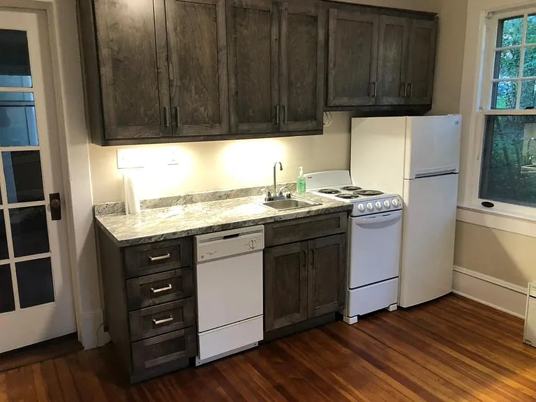 1212 Brookstown Ave #B — Photo 22