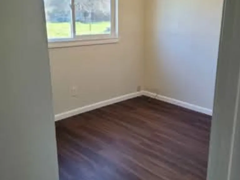 1828 Hile Ave #A — Photo 7