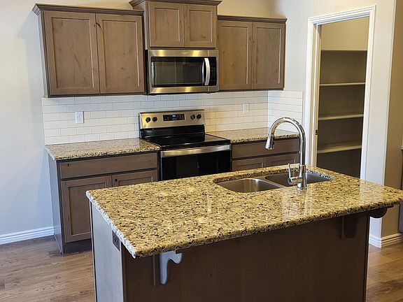 5th image of 1251 Langford Way