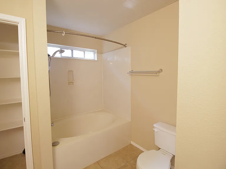 133 Carolyns Way — Photo 10
