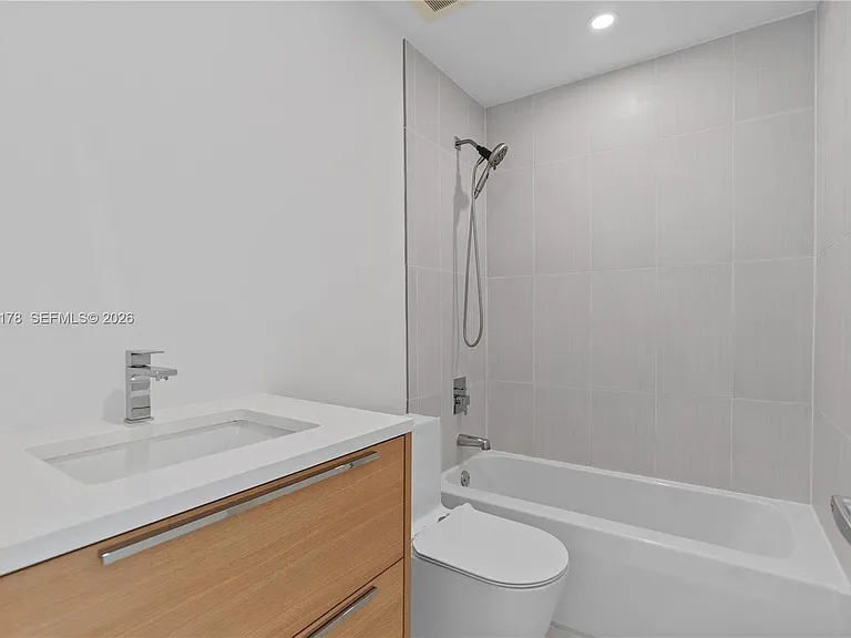 3250 NE 1st Ave #545 — Photo 34