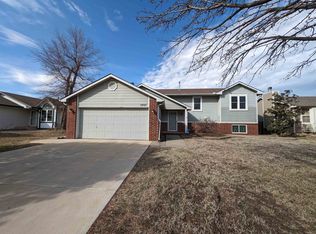 2407 S Laurel St, Wichita, KS 67210