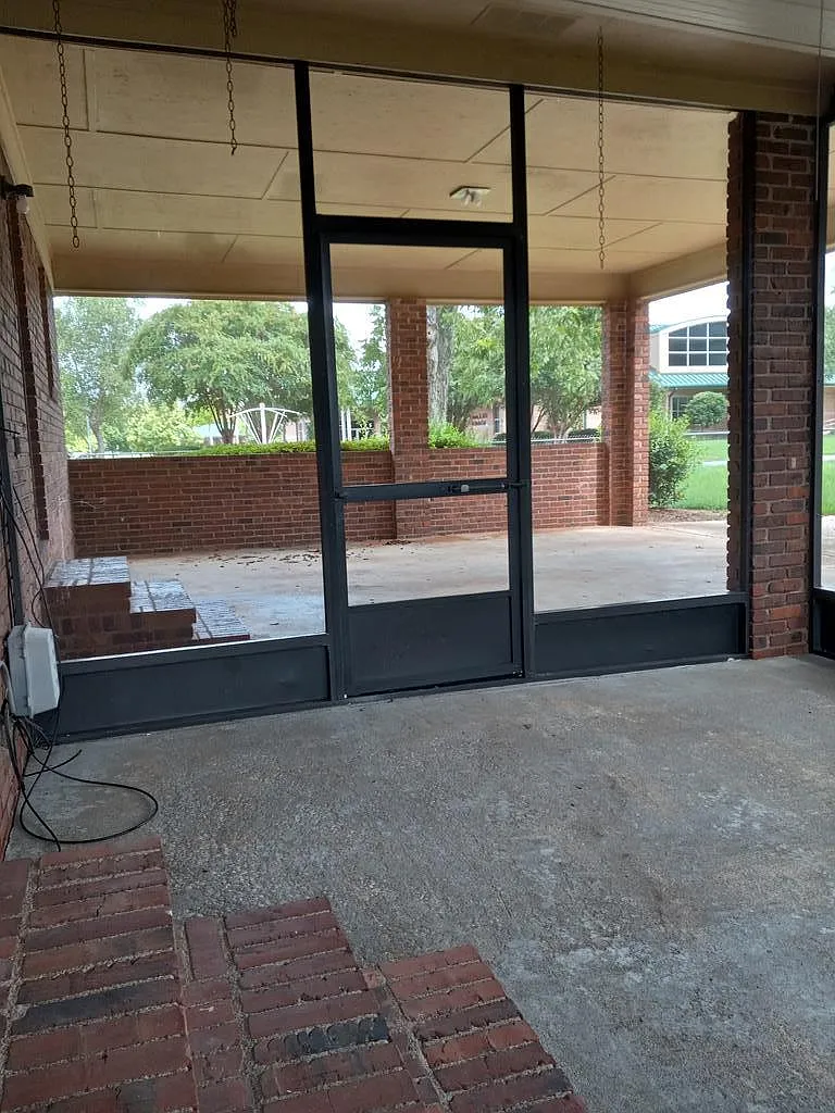 3 bed, 1630 sqft, $1,800 — Photo 3