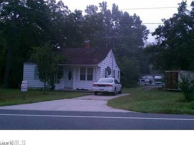 1402 Baker Rd, High Point, NC, 27263