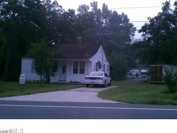 1402 Baker Rd, High Point, NC 27263