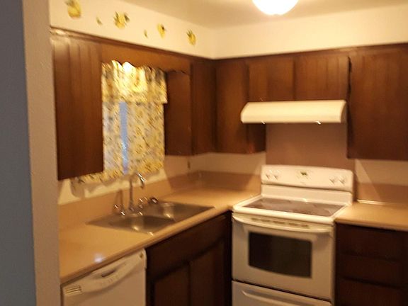 3rd image of 1142 73rd Ave SE #Z3d6gm5j0