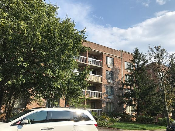2nd image of 171 Wellington Ct APT 1E