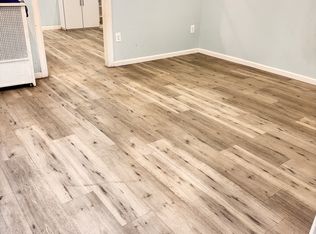 218-13 Jamaica Ave Floor 2, Queens Village, NY 11428