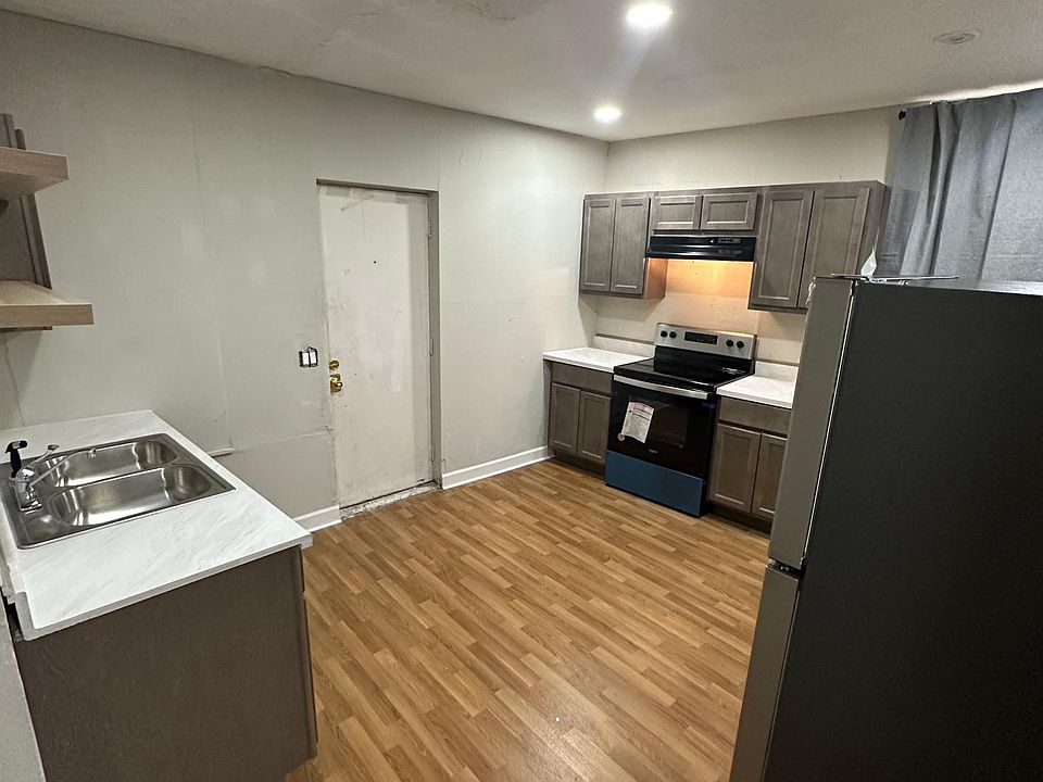 1st image of 289 N 18th St #291