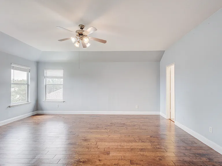 6107 Lakecrest Dr — Photo 23