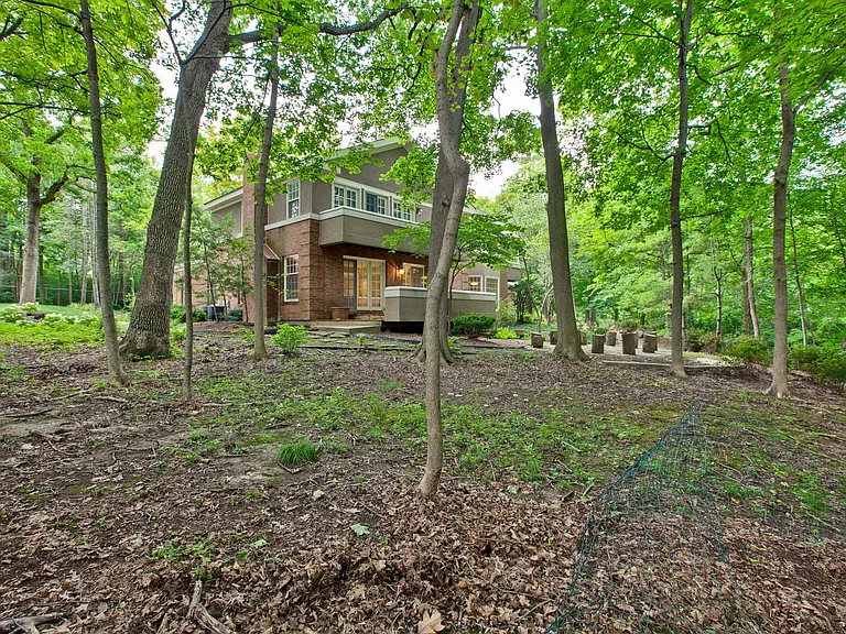427 N Sheridan Rd — Photo 47