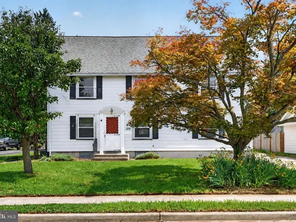 109 Oak St, Elmer, NJ 08318
