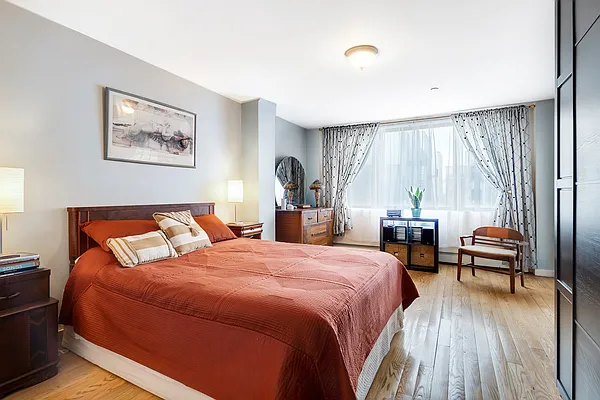 Sold by Level Group | media 8