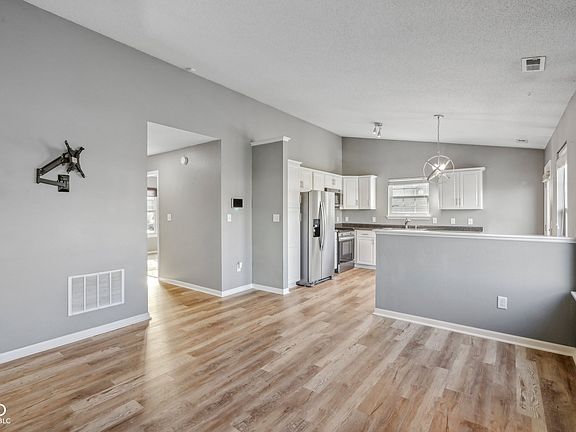 5th image of 4204 Tarpon Bay Dr