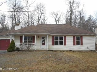 3129 Robert David Dr, Tobyhanna, PA 18466