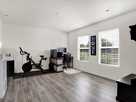 5th image of 677 Axford Bay Dr