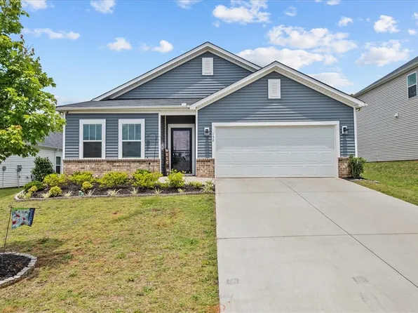 152 Walking Stick Way, Pelzer, SC 29669