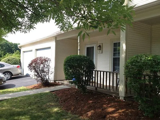 1 Borestone Ln #1 — Photo 2
