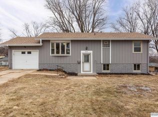 14048 Weir St, Omaha, NE 68137