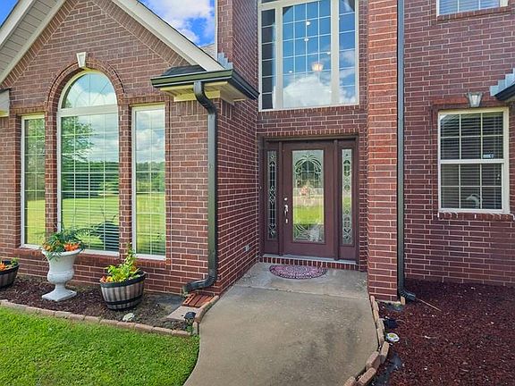 2nd image of 266 Sambug Ln